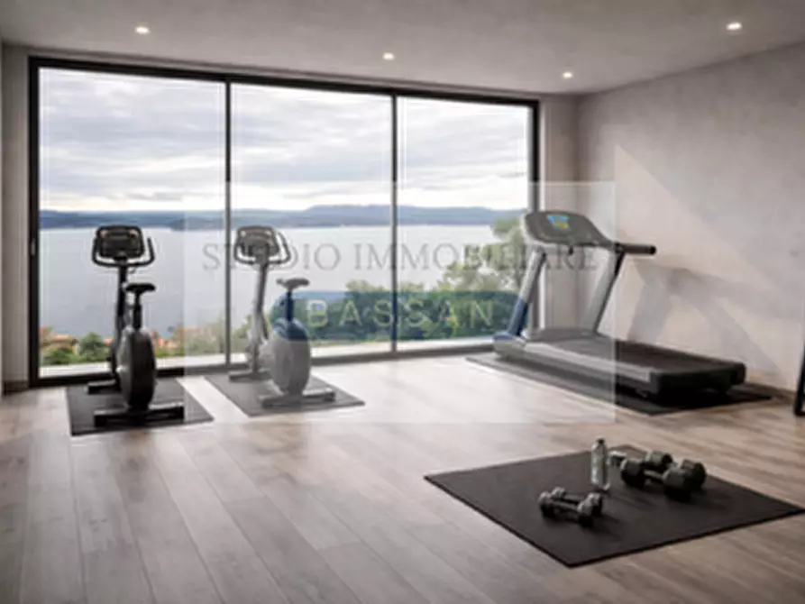 Immagine 12 di Villa in vendita  a Belgirate