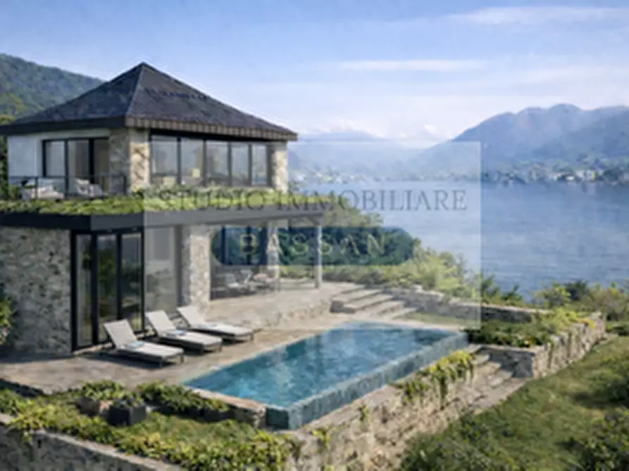 Immagine 14 di Villa in vendita  a Belgirate