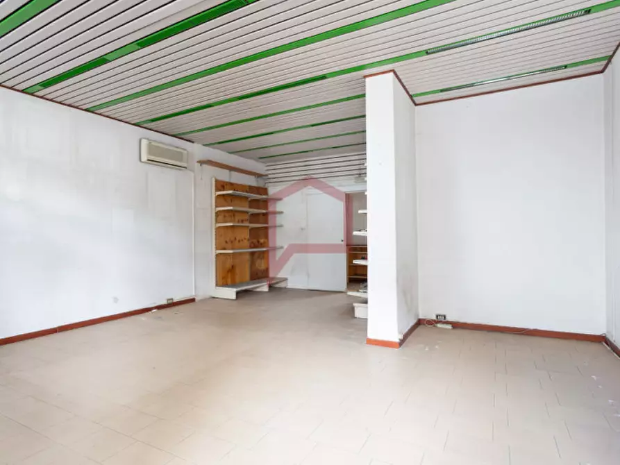 Immagine 5 di Negozio in vendita  in Mestre a Venezia