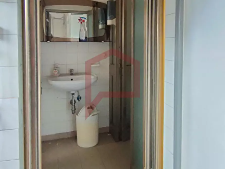 Immagine 6 di Negozio in vendita  in Mestre a Venezia