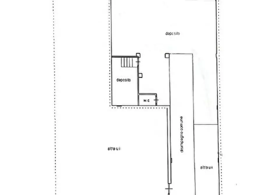 Immagine 2 di Garage in vendita  in Via Albert Einstein a Andria