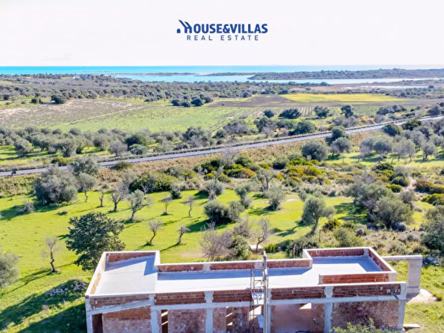 Immagine 1 di Villa in vendita  in contrada bimmisca a Noto