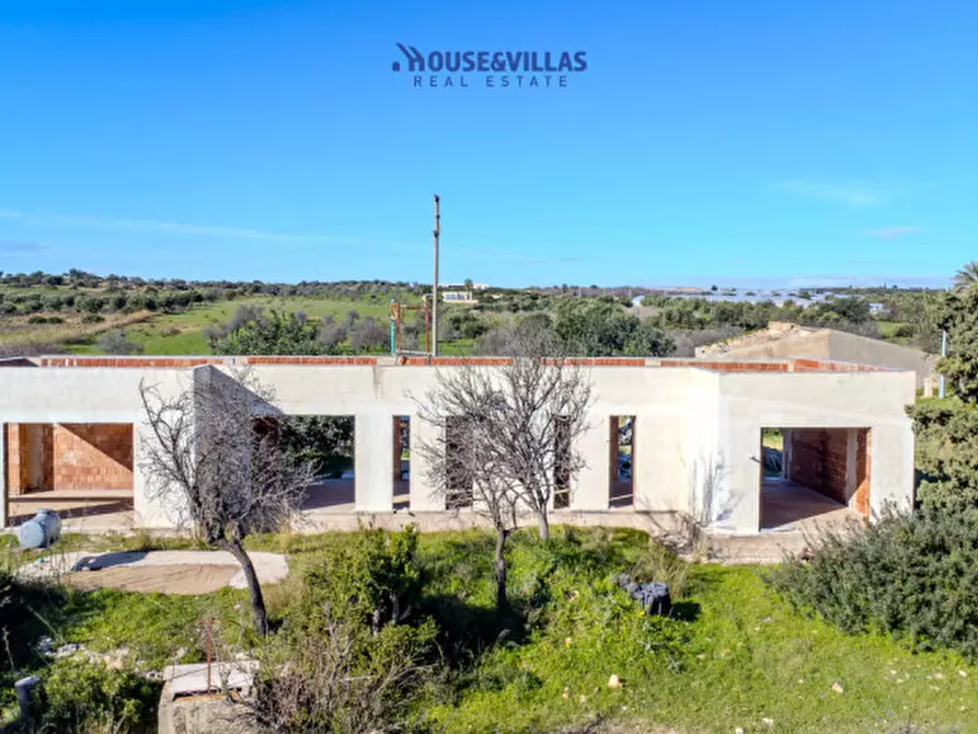 Immagine 8 di Villa in vendita  in contrada bimmisca a Noto