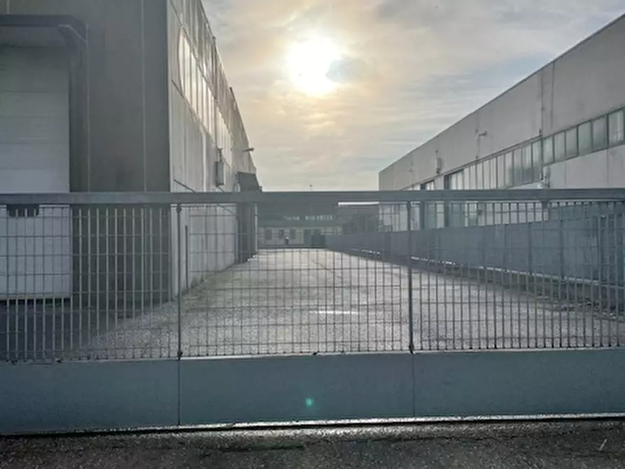 Immagine 1 di Capannone industriale in vendita  in via galilei a Codevigo