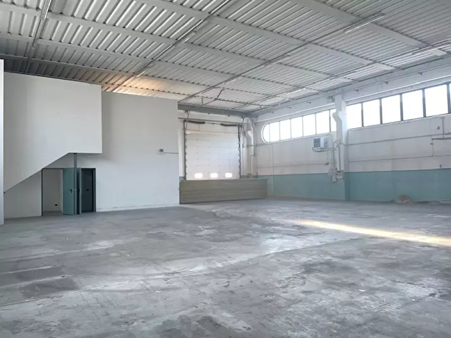 Immagine 11 di Capannone industriale in vendita  in via galilei a Codevigo