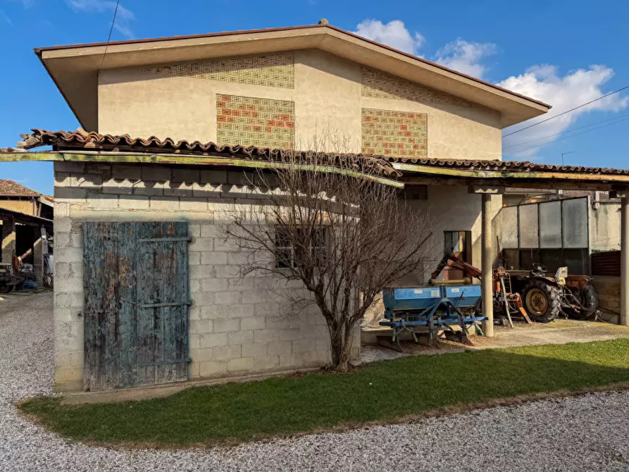 Immagine 9 di Casa indipendente in vendita  in Via Feltrina a Montebelluna