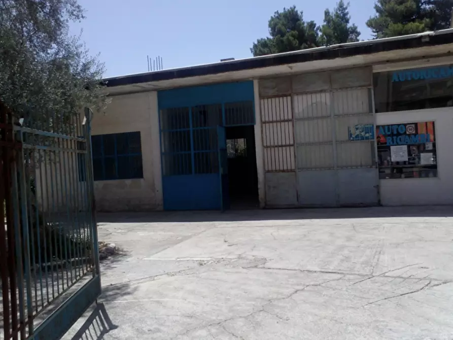Immagine 1 di Magazzino in vendita  in via Nazionale n.114 a Palazzolo Acreide
