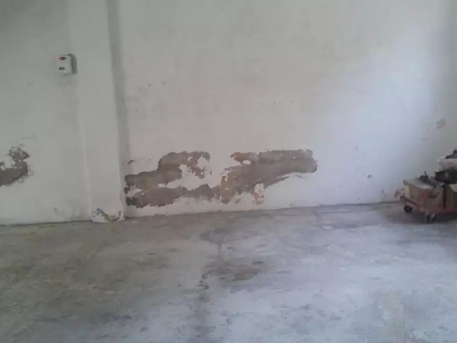 Immagine 4 di Magazzino in vendita  in via Nazionale n.114 a Palazzolo Acreide