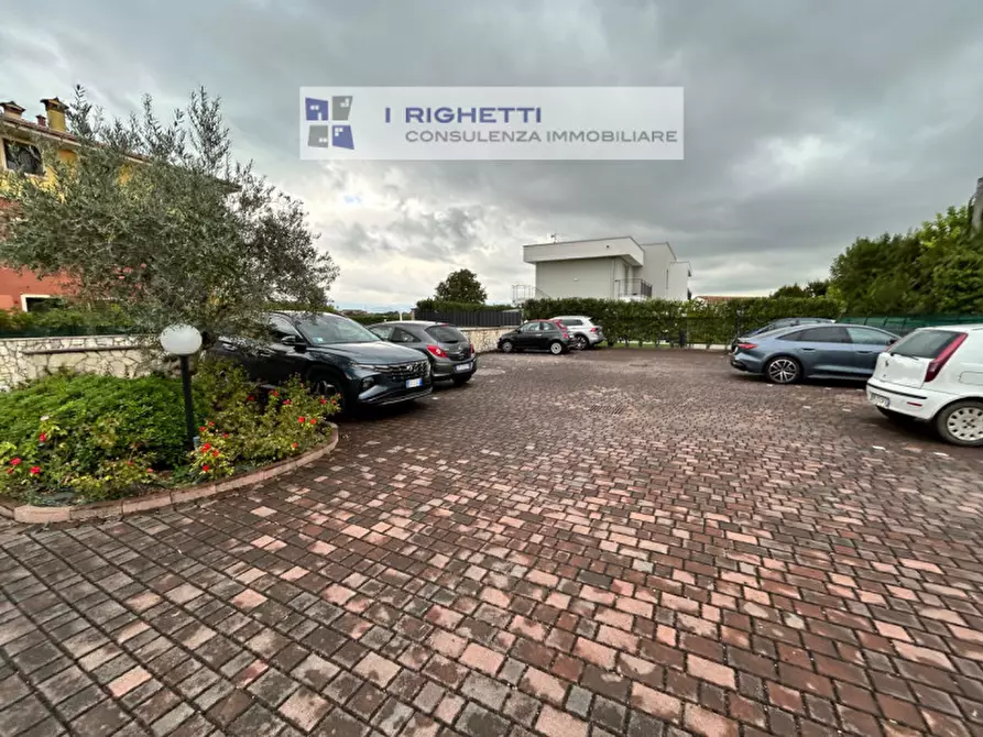 Immagine 17 di Appartamento in vendita  in Località ca del pozzo a Bussolengo