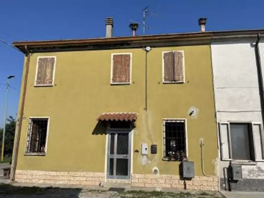 Immagine 3 di Appartamento in vendita  in Via Randaccio, 33 a Roncoferraro