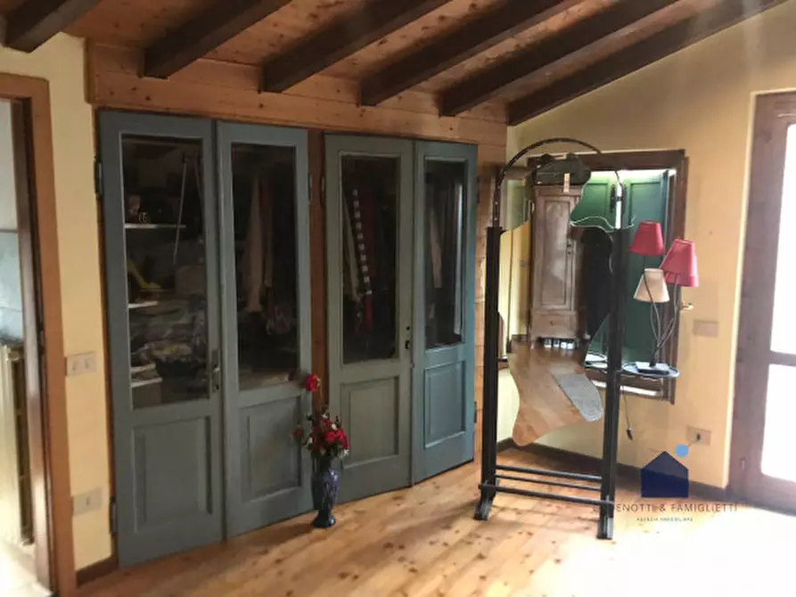 Immagine 10 di Rustico / casale in vendita  in Via Ronco, 2 a Serle