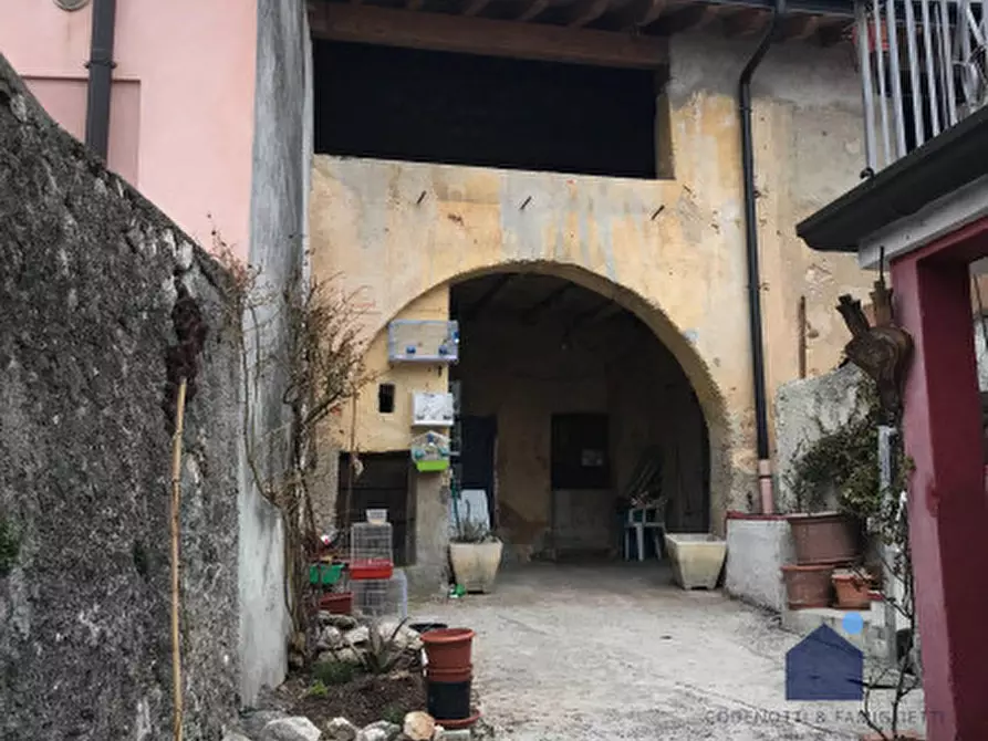 Immagine 12 di Rustico / casale in vendita  in Via Ronco, 2 a Serle