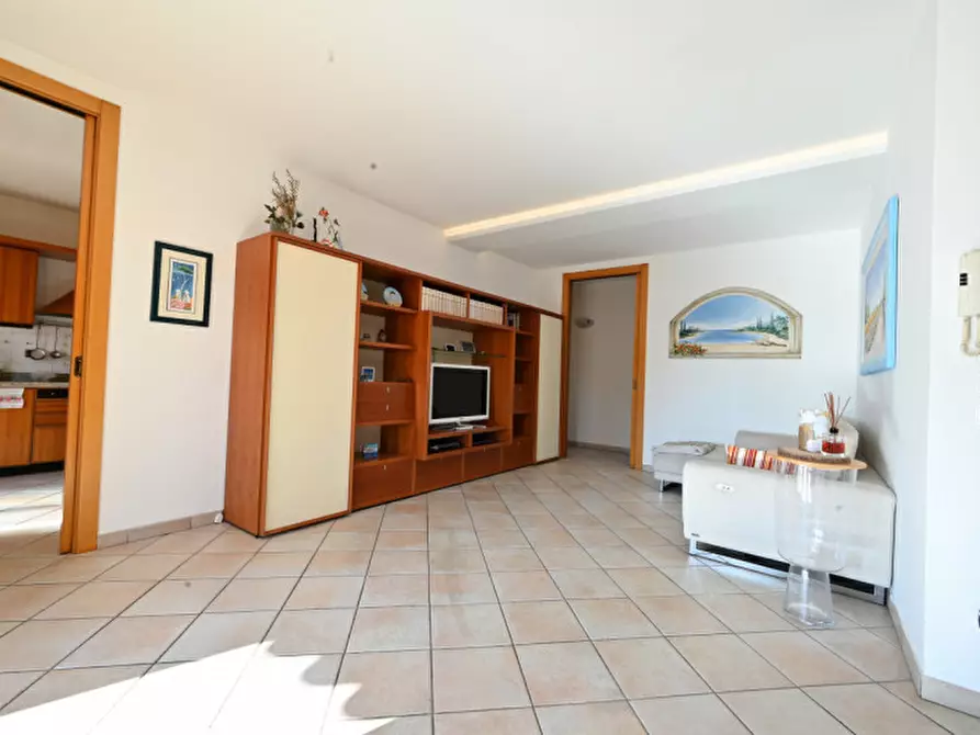 Immagine 2 di Appartamento in vendita  in Via Roveggia a Verona