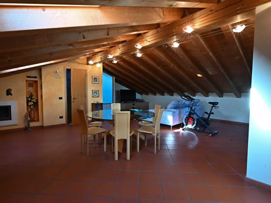 Immagine 10 di Appartamento in vendita  in Via Roveggia a Verona