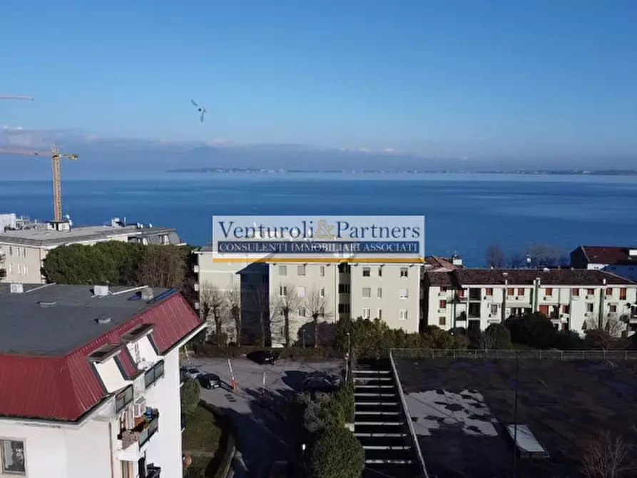Immagine 6 di Appartamento in vendita  in Via Eugenio Curiel a Desenzano Del Garda