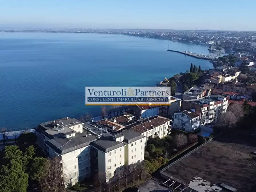 Immagine 7 di Appartamento in vendita  in Via Eugenio Curiel a Desenzano Del Garda