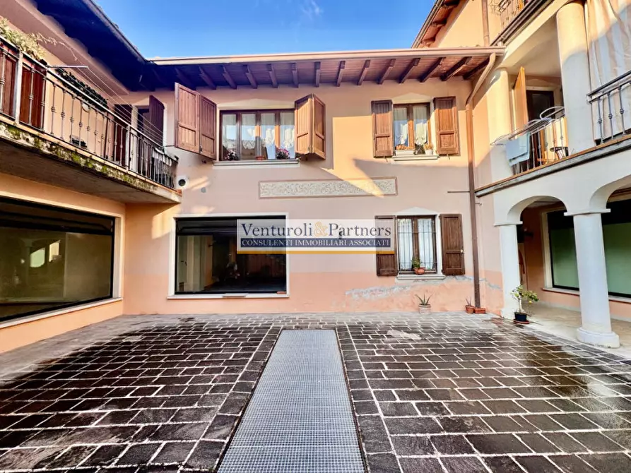 Immagine 11 di Appartamento in vendita  in Via Capoborgo a Gavardo