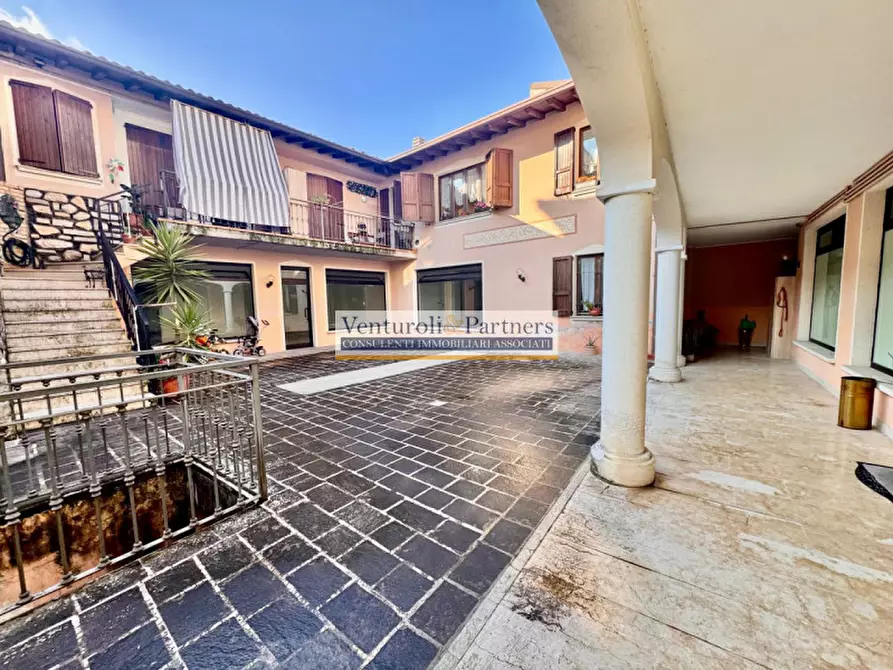 Immagine 12 di Appartamento in vendita  in Via Capoborgo a Gavardo