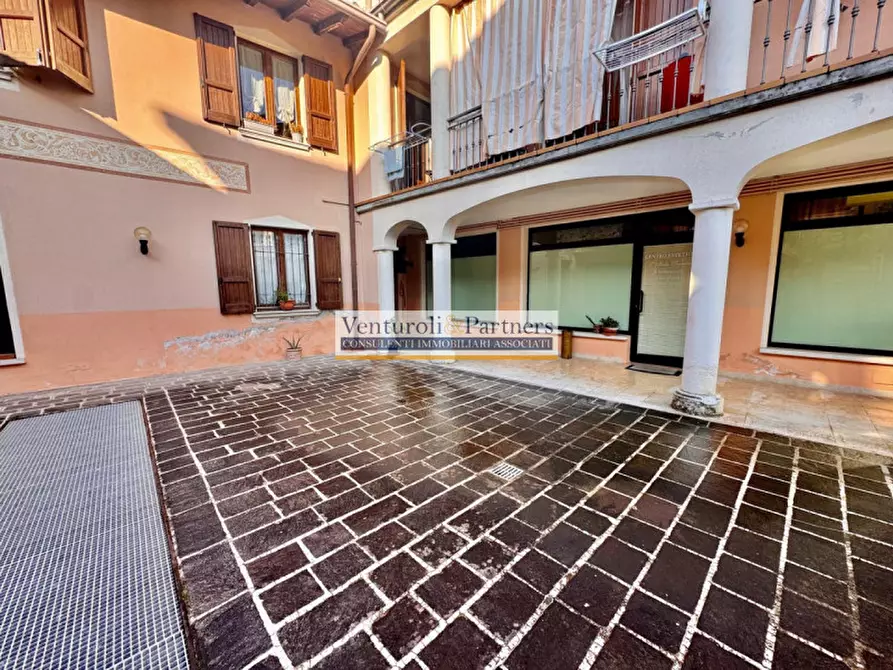 Immagine 14 di Appartamento in vendita  in Via Capoborgo a Gavardo