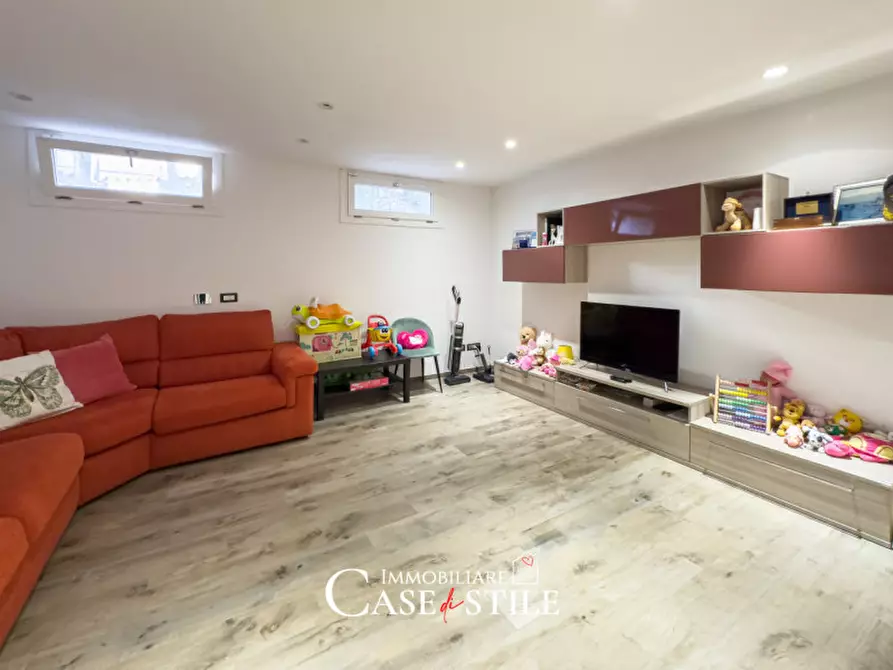 Immagine 24 di Villetta a schiera in vendita  a Castelnuovo Magra