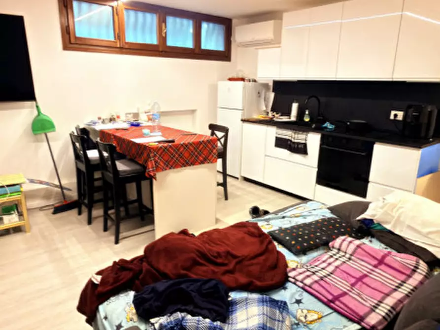 Immagine 3 di Appartamento in vendita  in via rovigo bassanello a Padova