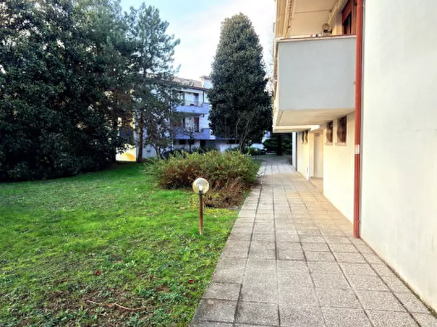 Immagine 14 di Appartamento in vendita  in via rovigo bassanello a Padova