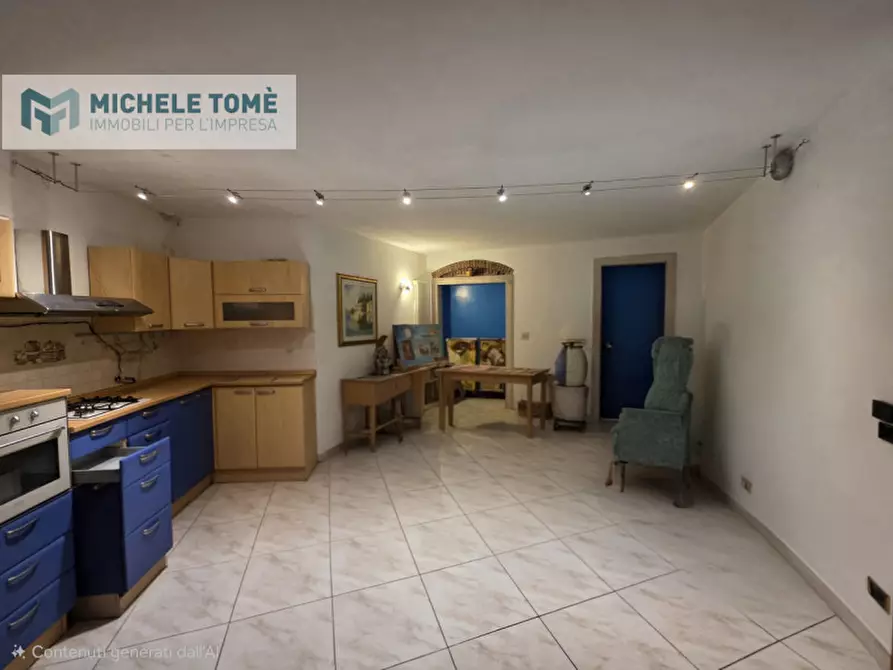 Immagine 3 di Ufficio in affitto  in Via Pozzo dell'Amore a Cavaion Veronese