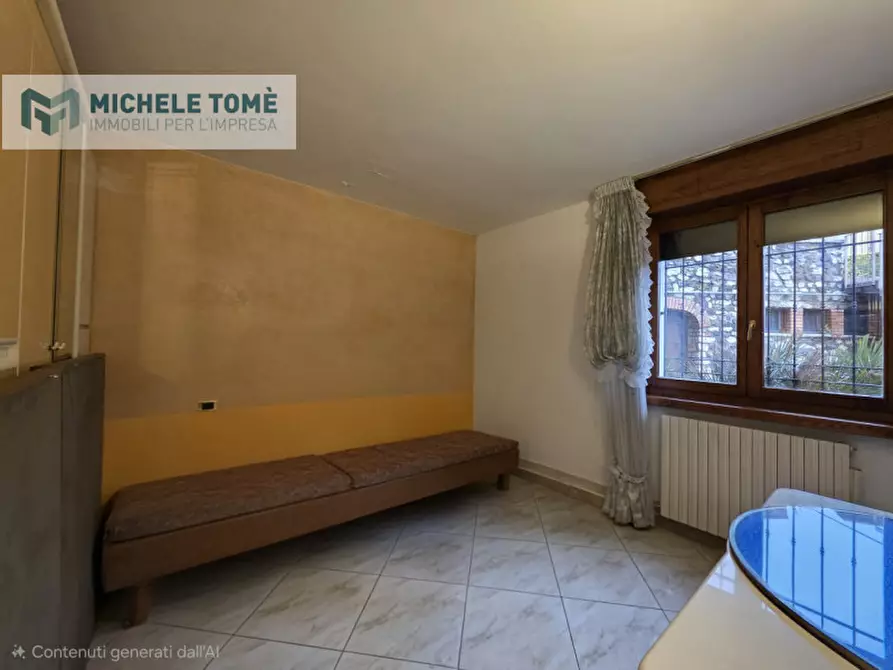 Immagine 6 di Ufficio in affitto  in Via Pozzo dell'Amore a Cavaion Veronese