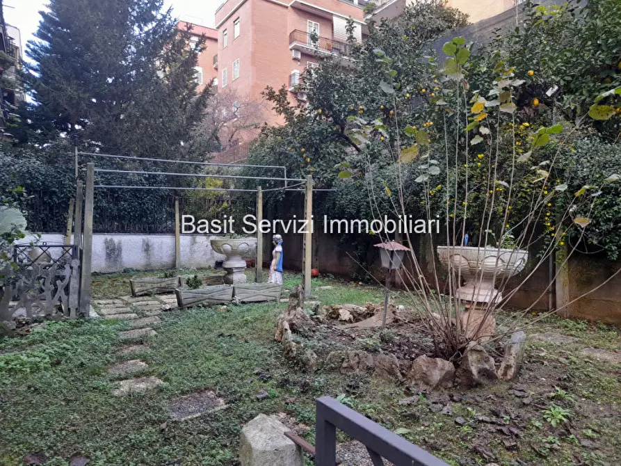 Immagine 28 di Appartamento in vendita  in Viale dei Colli Portuensi a Roma