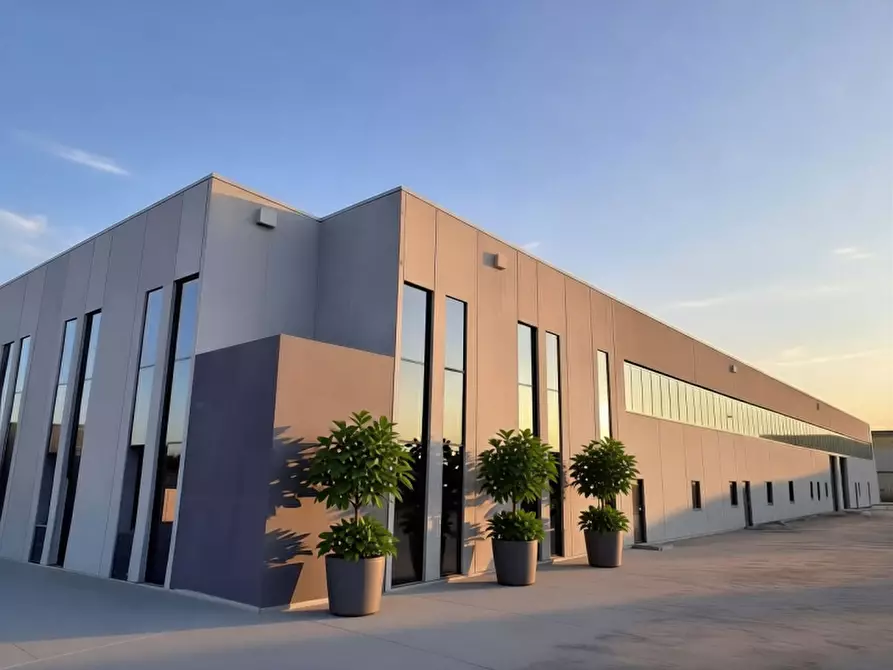 Immagine 1 di Capannone industriale in vendita  in Via Cesare Beccaria a San Martino Buon Albergo