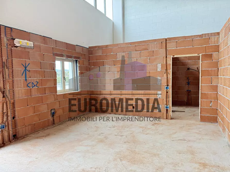 Immagine 5 di Capannone industriale in vendita  in Via Cesare Beccaria a San Martino Buon Albergo