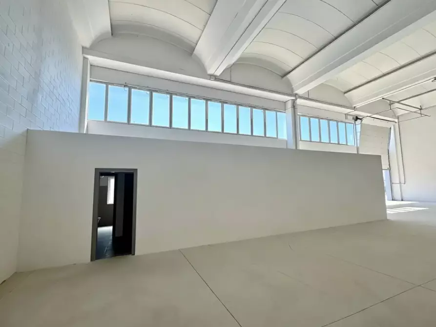 Immagine 10 di Capannone industriale in vendita  in Via Cesare Beccaria a San Martino Buon Albergo
