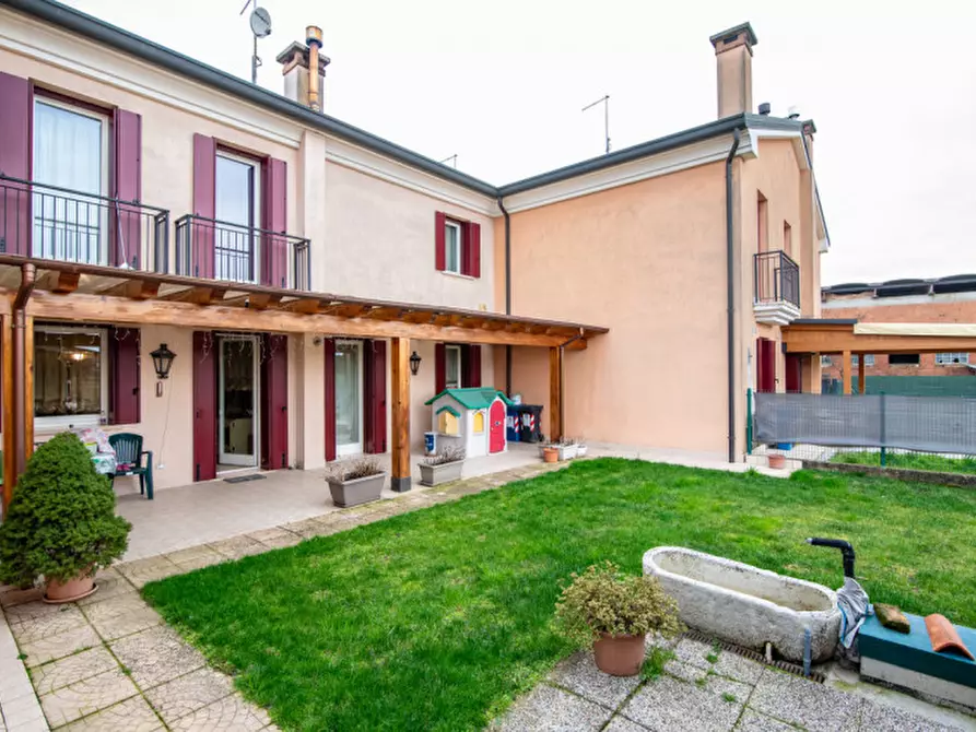 Immagine 25 di Villetta a schiera in vendita  in Via Guglielmo Marconi a Villa Del Conte