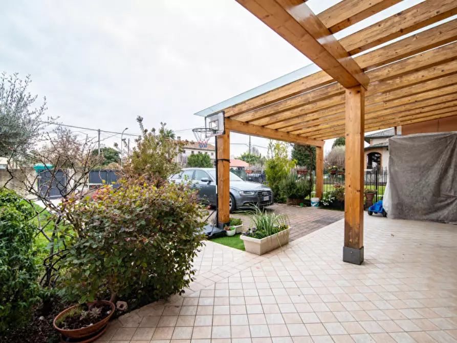 Immagine 27 di Villetta a schiera in vendita  in Via Guglielmo Marconi a Villa Del Conte