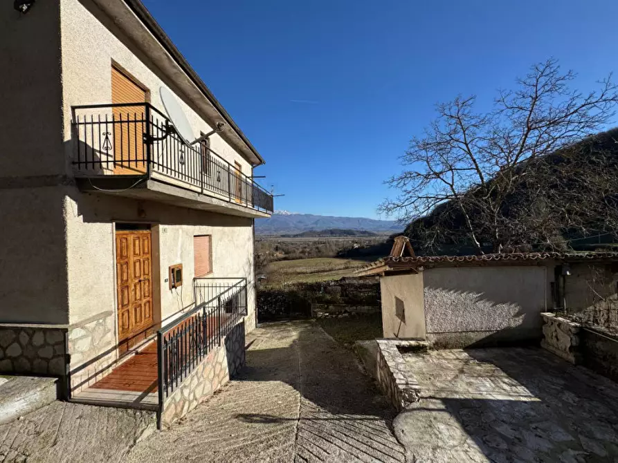 Immagine 2 di Casa indipendente in affitto  in via valle case, snc a Contigliano