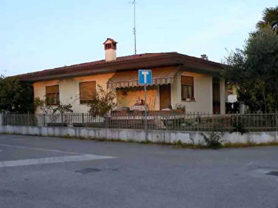 Immagine 1 di Casa indipendente in vendita  in Via Piemonte, 8 a Porcia