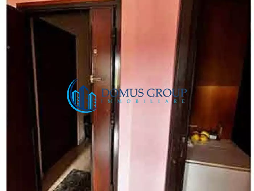 Immagine 1 di Appartamento in vendita  in Via Bonacolsi a Roma