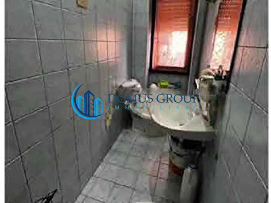 Immagine 5 di Appartamento in vendita  in Via Bonacolsi a Roma