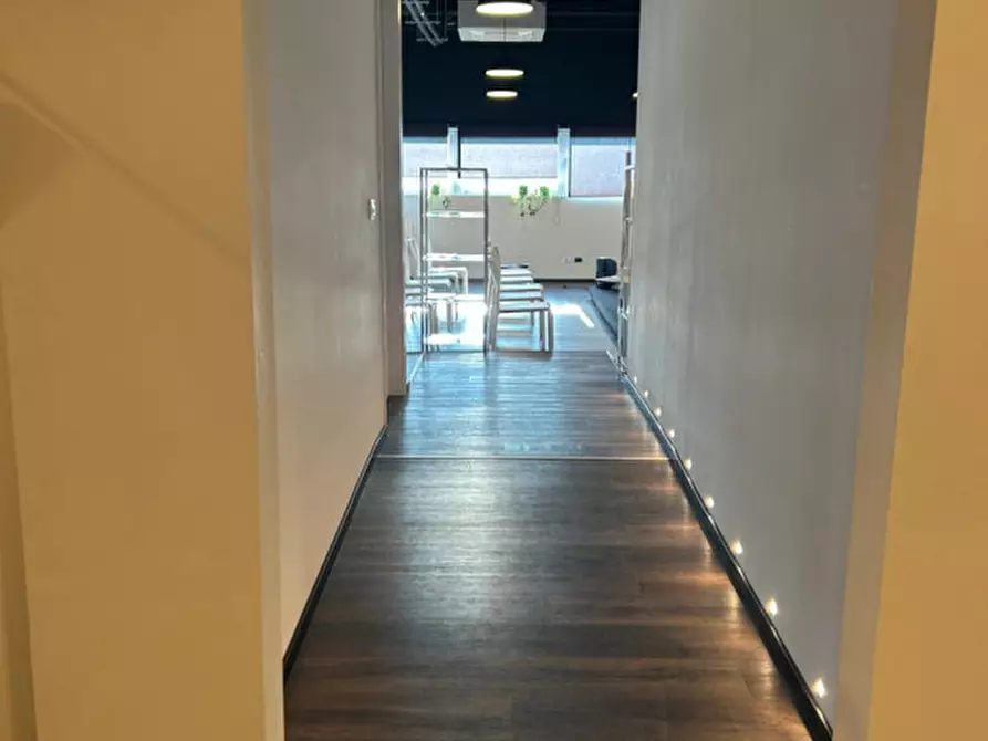 Immagine 17 di Ufficio in vendita  in Via Sebastiano Venier a Marcon