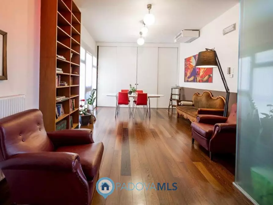 Immagine 3 di Casa indipendente in vendita  a Padova