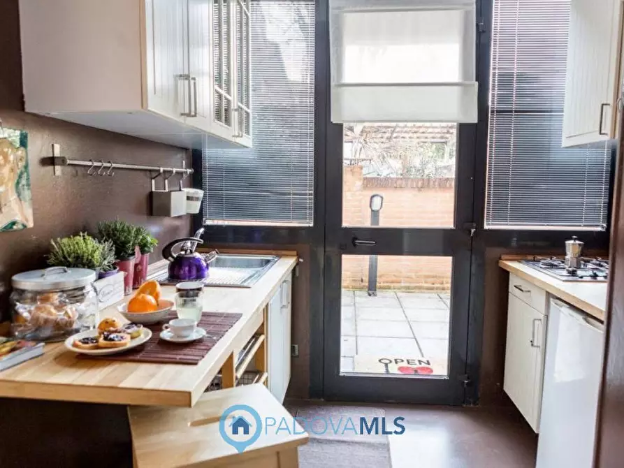 Immagine 5 di Casa indipendente in vendita  a Padova