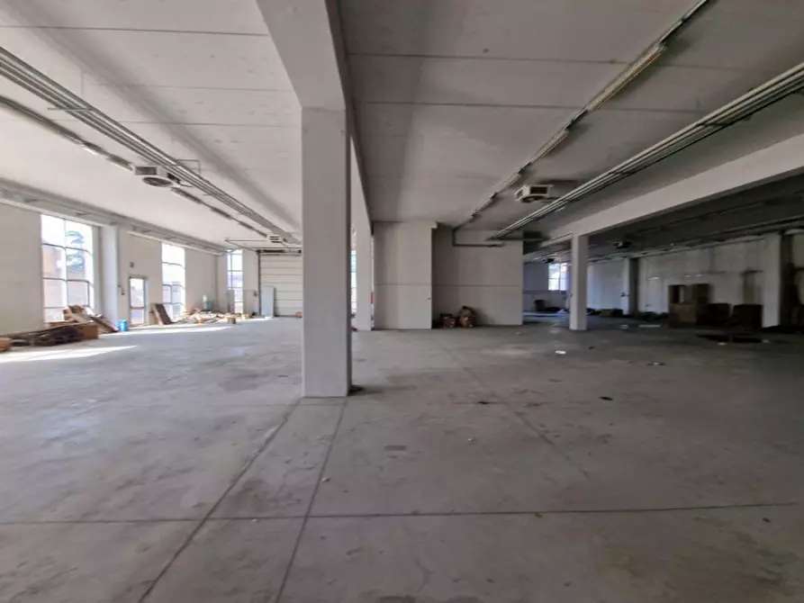 Immagine 2 di Capannone industriale in vendita  in Via Dante Alighieri, N. 9 a Calenzano