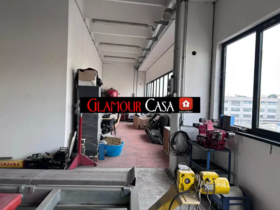 Immagine 17 di Capannone industriale in vendita  in Via Umberto Agnelli a Guidonia Montecelio