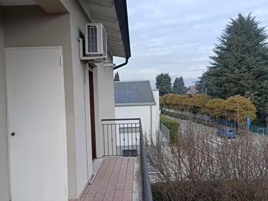 Immagine 3 di Casa bifamiliare in vendita  a Costabissara