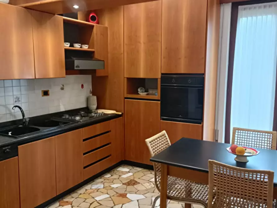 Immagine 13 di Casa bifamiliare in vendita  a Costabissara