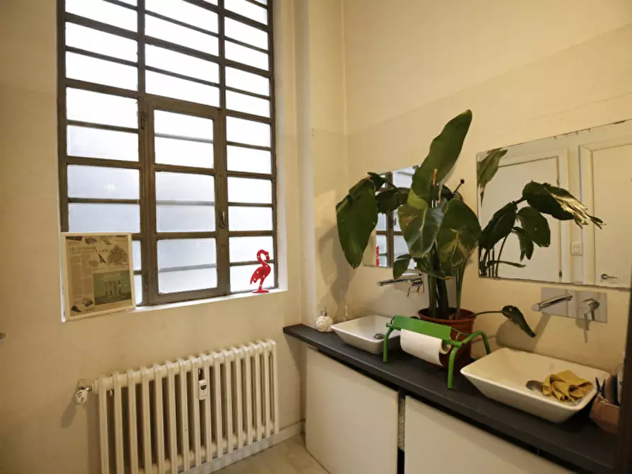 Immagine 10 di Magazzino in vendita  in Via Gian Battista Tiepolo a Torino