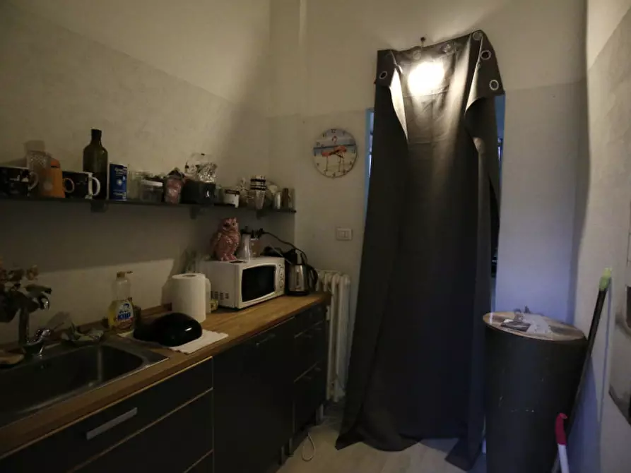 Immagine 11 di Magazzino in vendita  in Via Gian Battista Tiepolo a Torino