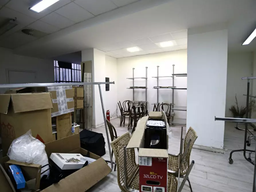 Immagine 30 di Magazzino in vendita  in Via Gian Battista Tiepolo a Torino