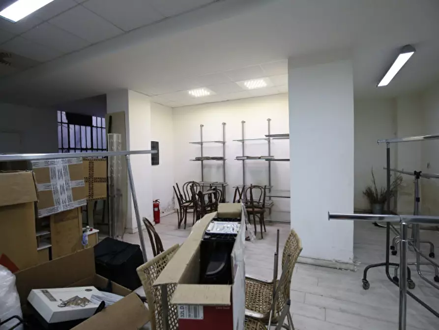 Immagine 36 di Magazzino in vendita  in Via Gian Battista Tiepolo a Torino