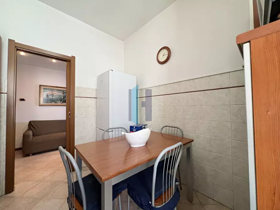 Immagine 14 di Appartamento in vendita  in Via Sandro Pertini a Bosisio Parini